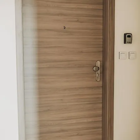 Beautiful New Studio, 400m From The Square Apartament