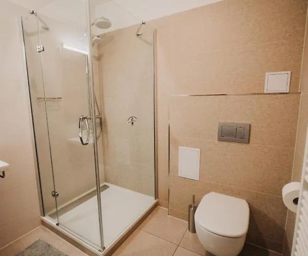 Beautiful New Studio, 400m From The Square Lejlighed